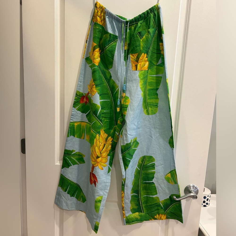 Farm Rio Fresh Bananas Linen-Blend Cropped Pants - Picture 4 of 7